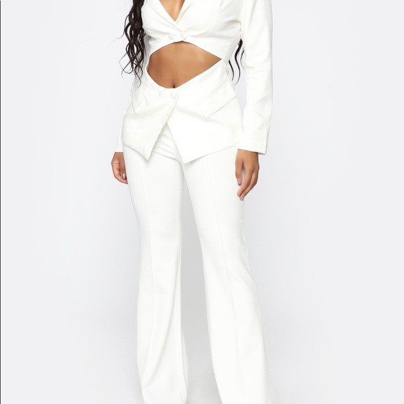 BEAUTIFUL IVORY CUT OUT BLAZER  M NWOT - Picture 3 of 5